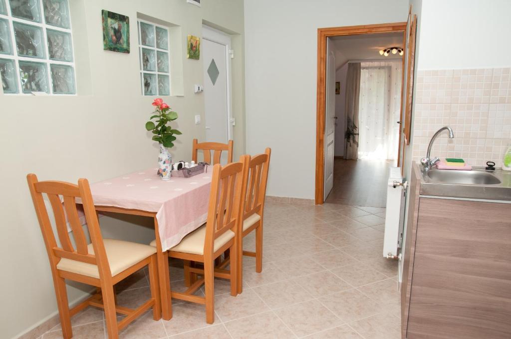 Deluxe Apartments Hévíz Rum bild