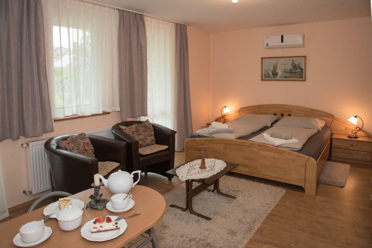 Deluxe Apartments Hévíz Exteriör bild